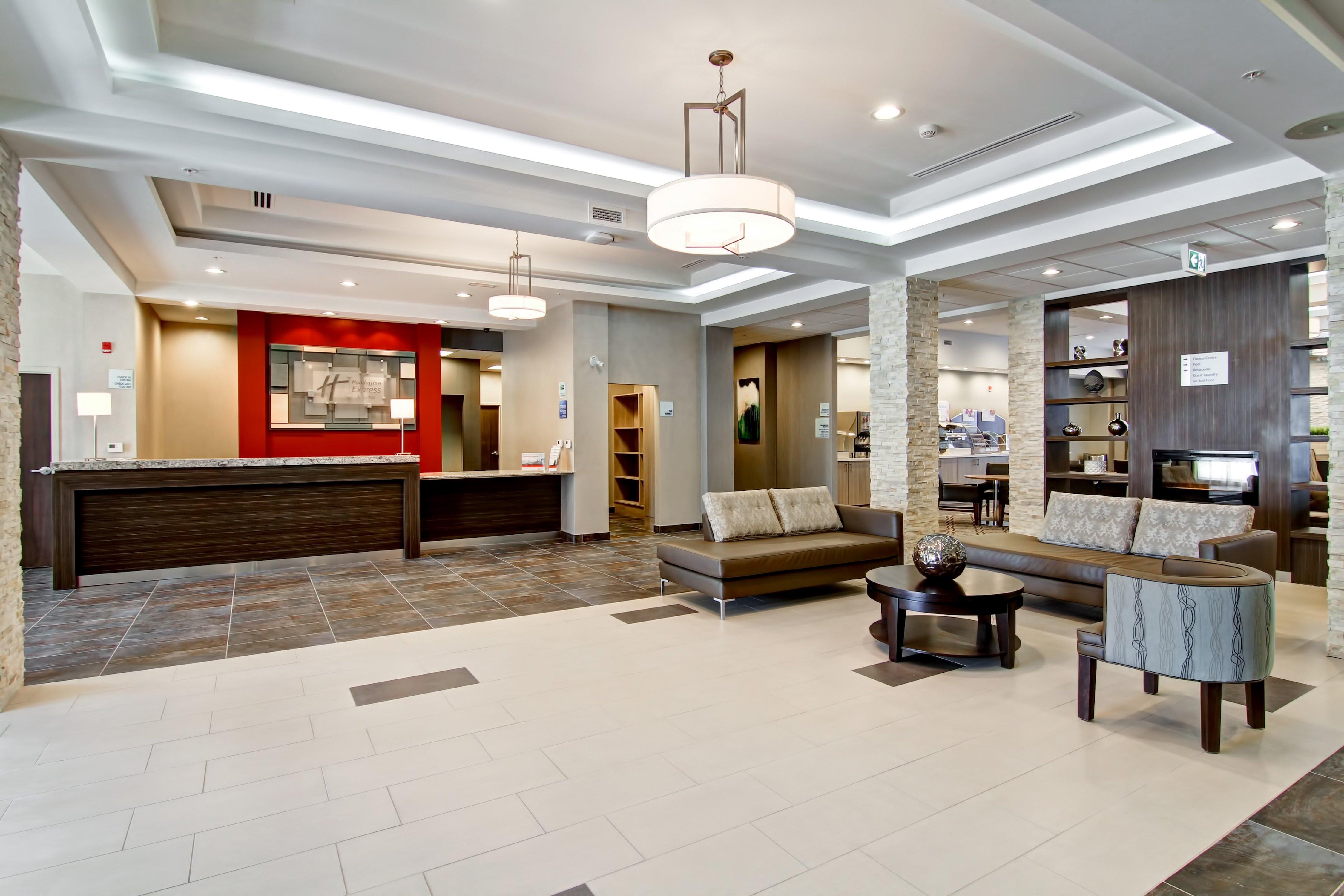 Holiday Inn Express & Suites Oshawa Downtown - Toronto Area By Ihg Extérieur photo