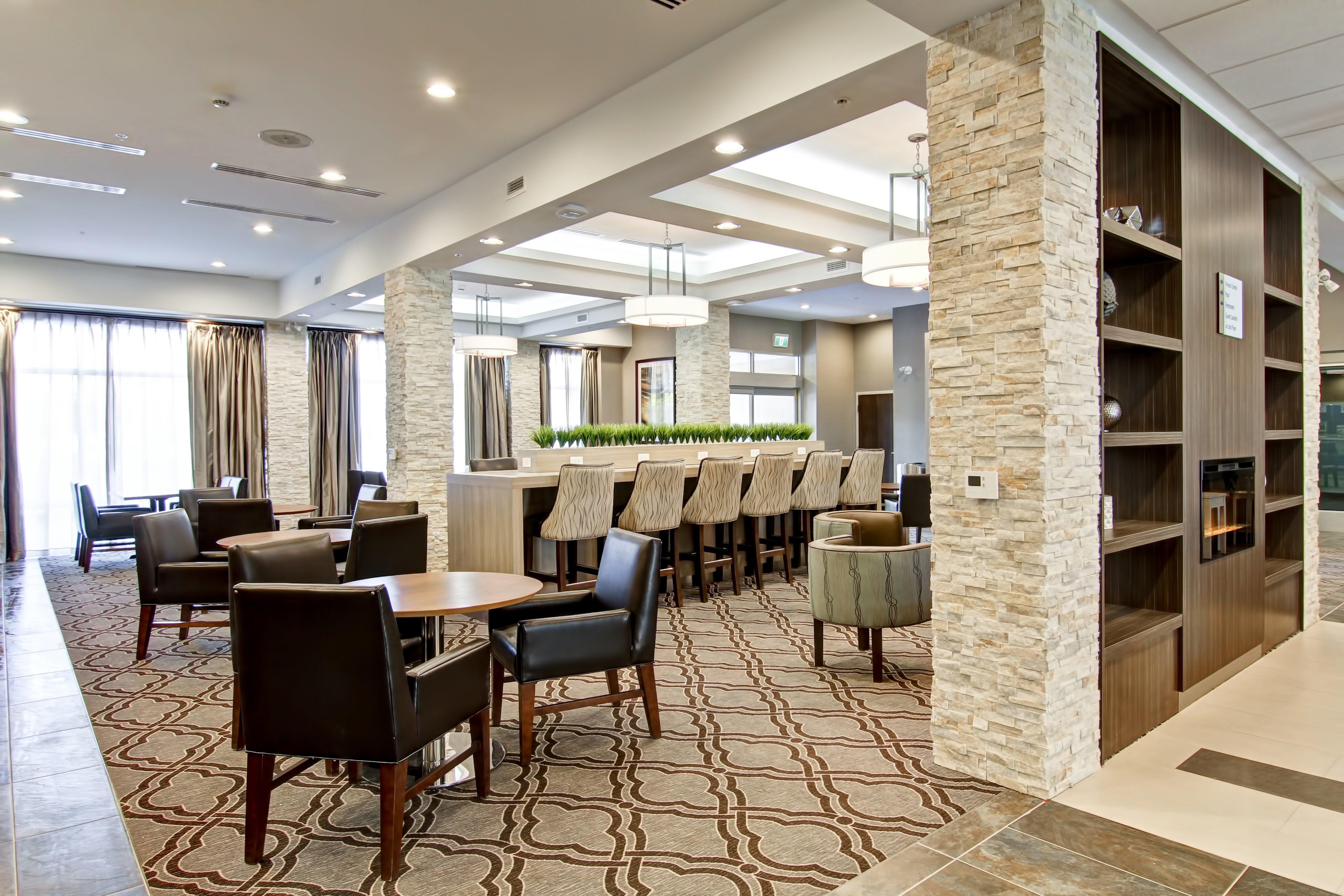 Holiday Inn Express & Suites Oshawa Downtown - Toronto Area By Ihg Extérieur photo